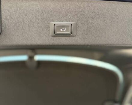 Серый Ауди E-Tron, объемом двигателя 0 л и пробегом 31 тыс. км за 40500 $, фото 22 на Automoto.ua