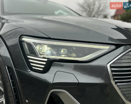 Сірий Ауді E-Tron, об'ємом двигуна 0 л та пробігом 48 тис. км за 49999 $, фото 31 на Automoto.ua