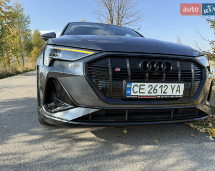 Серый Ауди E-Tron, объемом двигателя 0 л и пробегом 65 тыс. км за 53900 $, фото 25 на Automoto.ua