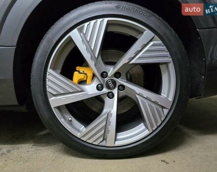 Сірий Ауді E-Tron, об'ємом двигуна 0 л та пробігом 100 тис. км за 41888 $, фото 84 на Automoto.ua