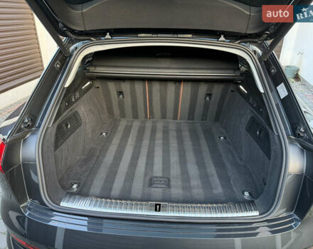 Серый Ауди E-Tron, объемом двигателя 0 л и пробегом 13 тыс. км за 36500 $, фото 32 на Automoto.ua