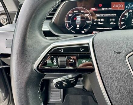 Ауди E-Tron 2022 в Хмельницком на Automoto.ua Серый Ауди E-Tron, объемом двигателя 0 л и пробегом 82 тыс. км за 39999 $, фото 18 на Automoto.ua