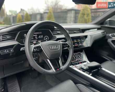 Сірий Ауді E-Tron, об'ємом двигуна 0 л та пробігом 48 тис. км за 49999 $, фото 54 на Automoto.ua