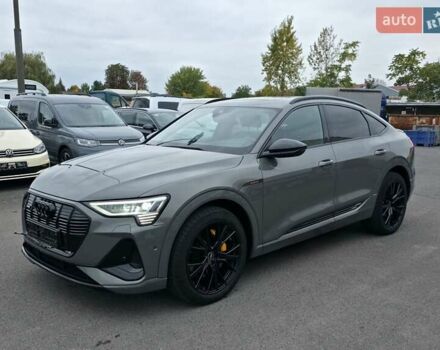 Серый Ауди E-Tron, объемом двигателя 0 л и пробегом 149 тыс. км за 36900 $, фото 4 на Automoto.ua