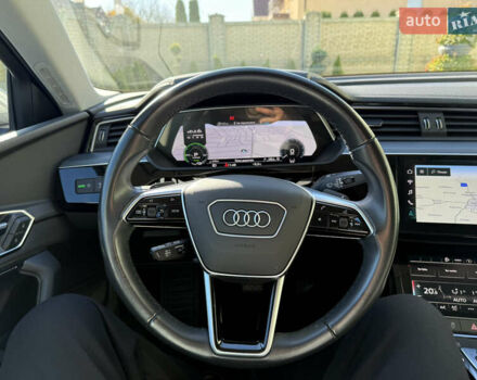 Серый Ауди E-Tron, объемом двигателя 0 л и пробегом 90 тыс. км за 33000 $, фото 47 на Automoto.ua
