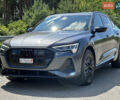 Серый Ауди E-Tron, объемом двигателя 0 л и пробегом 73 тыс. км за 44599 $, фото 3 на Automoto.ua