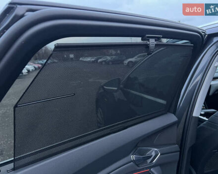 Серый Ауди E-Tron, объемом двигателя 0 л и пробегом 32 тыс. км за 41367 $, фото 35 на Automoto.ua