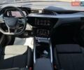 Серый Ауди E-Tron, объемом двигателя 0 л и пробегом 70 тыс. км за 39650 $, фото 23 на Automoto.ua