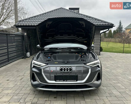 Сірий Ауді E-Tron, об'ємом двигуна 0 л та пробігом 22 тис. км за 49999 $, фото 100 на Automoto.ua