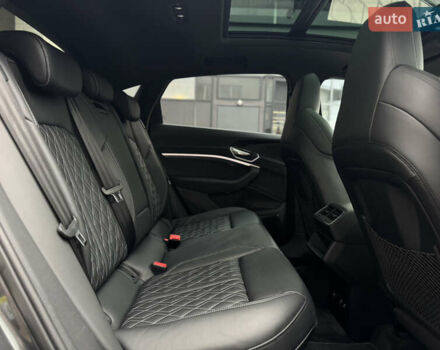 Сірий Ауді E-Tron, об'ємом двигуна 0 л та пробігом 59 тис. км за 45999 $, фото 29 на Automoto.ua