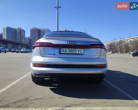 Сірий Ауді E-Tron, об'ємом двигуна 0 л та пробігом 36 тис. км за 47777 $, фото 13 на Automoto.ua