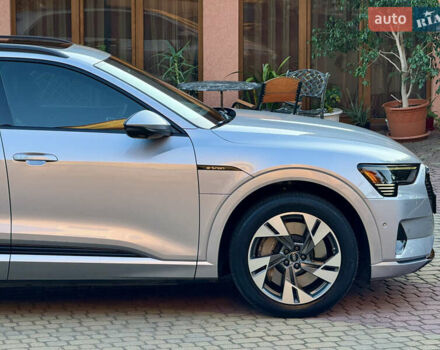 Сірий Ауді E-Tron, об'ємом двигуна 0 л та пробігом 49 тис. км за 36500 $, фото 23 на Automoto.ua