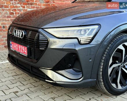 Серый Ауди E-Tron, объемом двигателя 0 л и пробегом 84 тыс. км за 39999 $, фото 16 на Automoto.ua