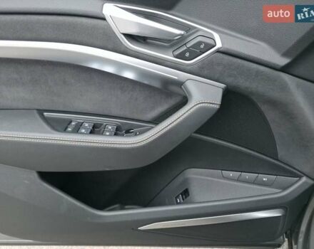 Серый Ауди E-Tron, объемом двигателя 0 л и пробегом 149 тыс. км за 36900 $, фото 12 на Automoto.ua