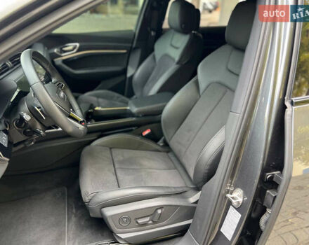 Серый Ауди E-Tron, объемом двигателя 0 л и пробегом 32 тыс. км за 43500 $, фото 25 на Automoto.ua