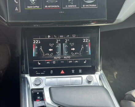 Серый Ауди E-Tron, объемом двигателя 0 л и пробегом 58 тыс. км за 44950 $, фото 29 на Automoto.ua