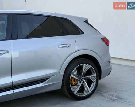 Сірий Ауді E-Tron, об'ємом двигуна 0 л та пробігом 63 тис. км за 39999 $, фото 2 на Automoto.ua