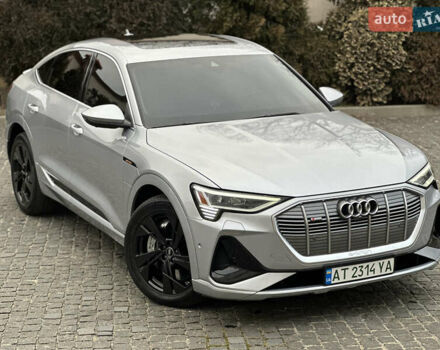 Сірий Ауді E-Tron, об'ємом двигуна 0 л та пробігом 80 тис. км за 39900 $, фото 1 на Automoto.ua