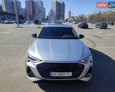 Сірий Ауді E-Tron, об'ємом двигуна 0 л та пробігом 36 тис. км за 47777 $, фото 4 на Automoto.ua