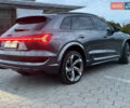 Серый Ауди E-Tron, объемом двигателя 0 л и пробегом 41 тыс. км за 52900 $, фото 6 на Automoto.ua