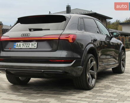 Серый Ауди E-Tron, объемом двигателя 0 л и пробегом 44 тыс. км за 44700 $, фото 15 на Automoto.ua