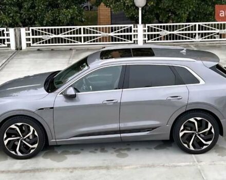 Серый Ауди E-Tron, объемом двигателя 0 л и пробегом 43 тыс. км за 48900 $, фото 7 на Automoto.ua