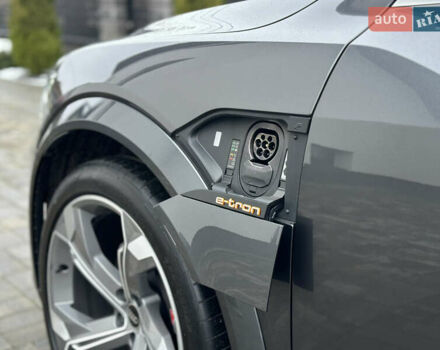 Серый Ауди E-Tron, объемом двигателя 0 л и пробегом 48 тыс. км за 49999 $, фото 36 на Automoto.ua