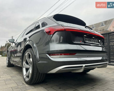 Сірий Ауді E-Tron, об'ємом двигуна 0 л та пробігом 48 тис. км за 49999 $, фото 8 на Automoto.ua