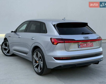 Сірий Ауді E-Tron, об'ємом двигуна 0 л та пробігом 63 тис. км за 39999 $, фото 21 на Automoto.ua