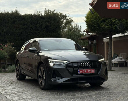 Серый Ауди E-Tron, объемом двигателя 0 л и пробегом 43 тыс. км за 41777 $, фото 1 на Automoto.ua