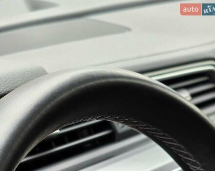 Сірий Ауді E-Tron, об'ємом двигуна 0 л та пробігом 100 тис. км за 41888 $, фото 17 на Automoto.ua