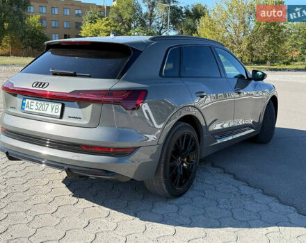 Серый Ауди E-Tron, объемом двигателя 0 л и пробегом 42 тыс. км за 44900 $, фото 5 на Automoto.ua