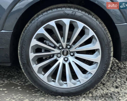 Серый Ауди E-Tron, объемом двигателя 0 л и пробегом 32 тыс. км за 41367 $, фото 20 на Automoto.ua