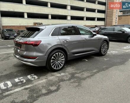 Серый Ауди E-Tron, объемом двигателя 0 л и пробегом 112 тыс. км за 31900 $, фото 11 на Automoto.ua