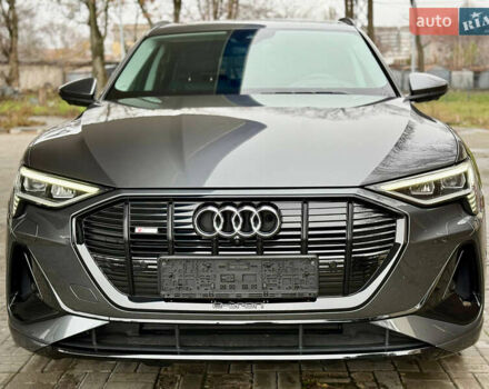 Сірий Ауді E-Tron, об'ємом двигуна 0 л та пробігом 39 тис. км за 46500 $, фото 21 на Automoto.ua