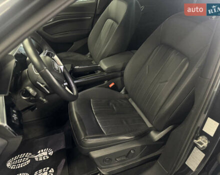 Сірий Ауді E-Tron, об'ємом двигуна 0 л та пробігом 99 тис. км за 33500 $, фото 7 на Automoto.ua