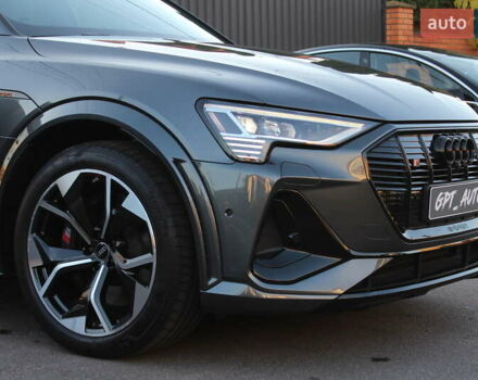 Сірий Ауді E-Tron, об'ємом двигуна 0 л та пробігом 28 тис. км за 47700 $, фото 7 на Automoto.ua