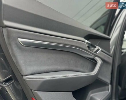 Сірий Ауді E-Tron, об'ємом двигуна 0 л та пробігом 48 тис. км за 49999 $, фото 74 на Automoto.ua