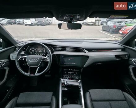 Серый Ауди E-Tron, объемом двигателя 0 л и пробегом 149 тыс. км за 36900 $, фото 14 на Automoto.ua