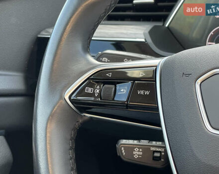 Серый Ауди E-Tron, объемом двигателя 0 л и пробегом 32 тыс. км за 42131 $, фото 49 на Automoto.ua