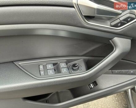 Серый Ауди E-Tron, объемом двигателя 0 л и пробегом 112 тыс. км за 31900 $, фото 74 на Automoto.ua