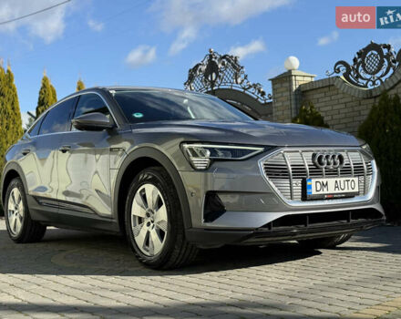 Серый Ауди E-Tron, объемом двигателя 0 л и пробегом 90 тыс. км за 33000 $, фото 20 на Automoto.ua