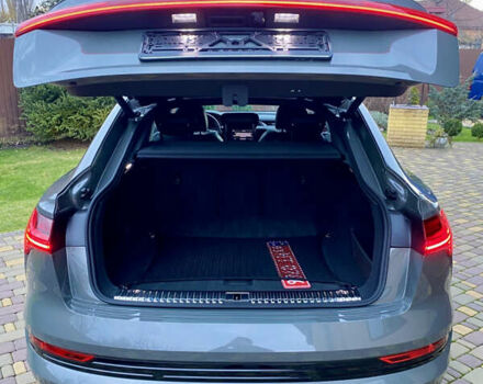 Сірий Ауді E-Tron, об'ємом двигуна 0 л та пробігом 43 тис. км за 45500 $, фото 11 на Automoto.ua