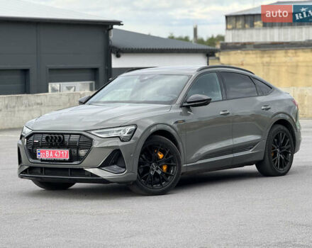 Ауди E-Tron 2022 в Виннице на Automoto.ua Серый Ауди E-Tron, объемом двигателя 0 л и пробегом 150 тыс. км за 39207 $, фото 18 на Automoto.ua