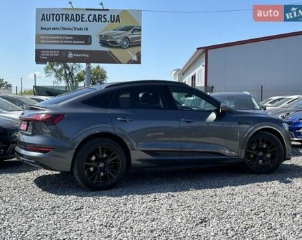 Серый Ауди E-Tron, объемом двигателя 0 л и пробегом 70 тыс. км за 39650 $, фото 13 на Automoto.ua