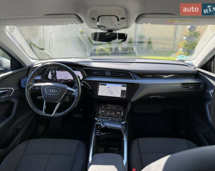 Серый Ауди E-Tron, объемом двигателя 0 л и пробегом 90 тыс. км за 33000 $, фото 46 на Automoto.ua