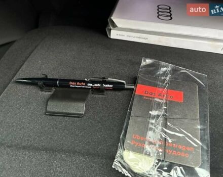 Серый Ауди E-Tron, объемом двигателя 0 л и пробегом 112 тыс. км за 31900 $, фото 87 на Automoto.ua