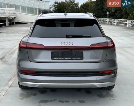 Серый Ауди E-Tron, объемом двигателя 0 л и пробегом 43 тыс. км за 48900 $, фото 9 на Automoto.ua