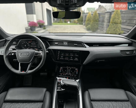 Сірий Ауді E-Tron, об'ємом двигуна 0 л та пробігом 22 тис. км за 49999 $, фото 82 на Automoto.ua