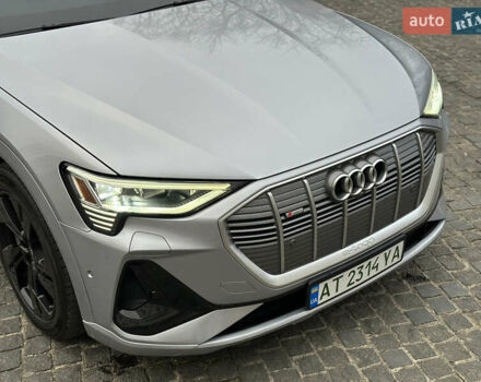 Сірий Ауді E-Tron, об'ємом двигуна 0 л та пробігом 80 тис. км за 39900 $, фото 24 на Automoto.ua